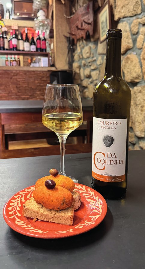 Petisco e Vinho Verde Loureiro em TABERNA 27